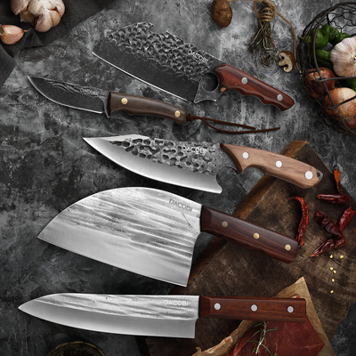 Cuțite pentru aventură