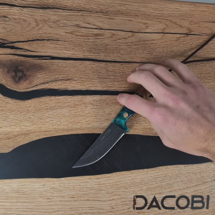 Cerbul 2.0 - cuțit pentru camping, mâner ergonomic rășină, 9 cm