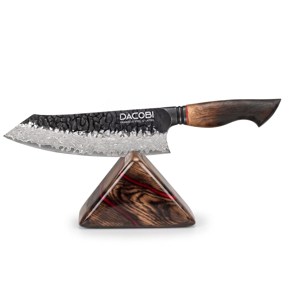 Santoku Ragnarok pe suport, pe fundal alb