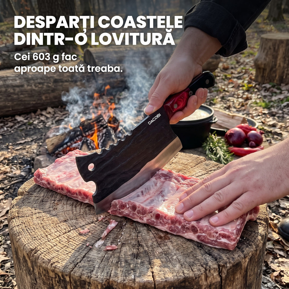 Teide despărțind coaste de porc pe un butuc, lângă foc